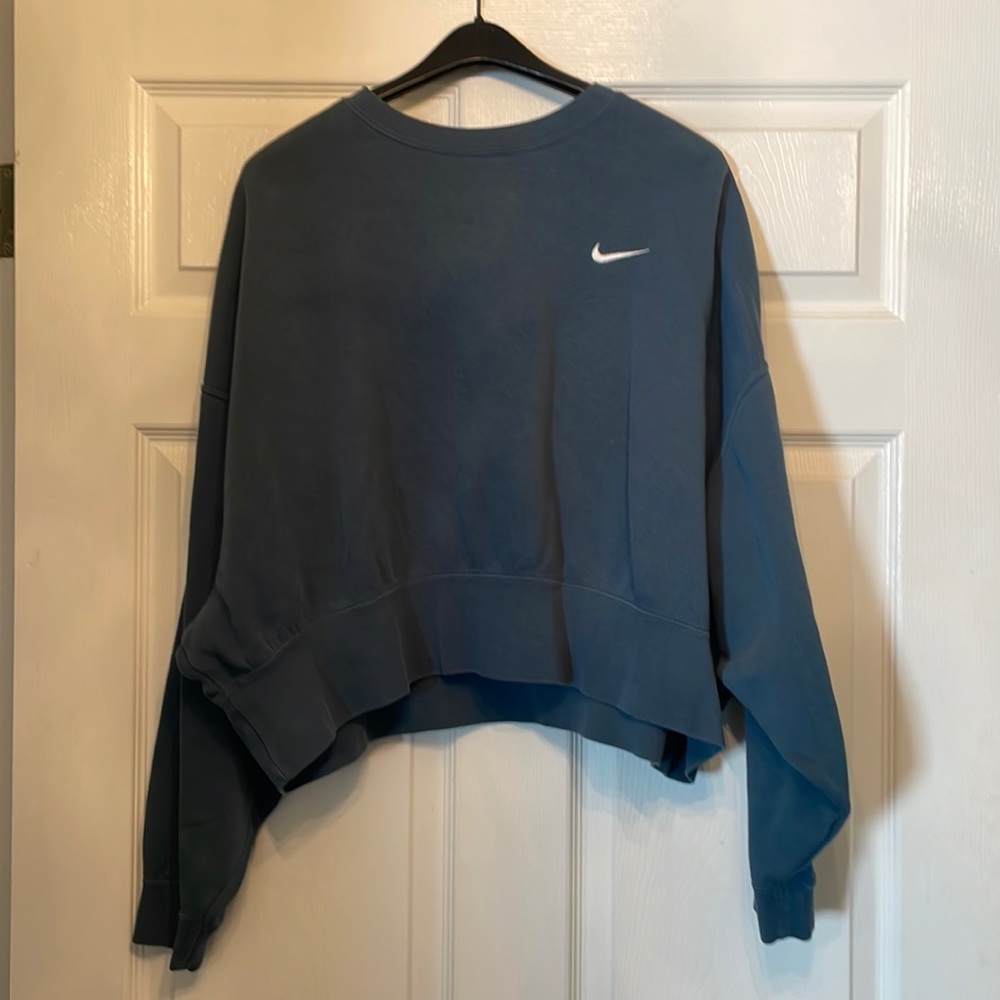 Nike Sweatshirt: Medium